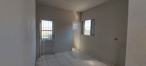 Vendo Casa Sobrado Com 3 Alugueis Sobrado Tem Tres Casas Todas Com Agua E Luz Independente Proximo A Tudo