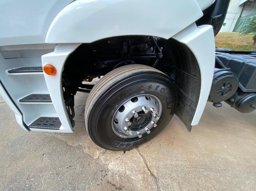 Imagem 10 de 15 de Volkswagen 24-250 Teto Alto