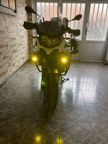Vendo Moto Bmw F750gs Modelo 2022, 33.000 Km