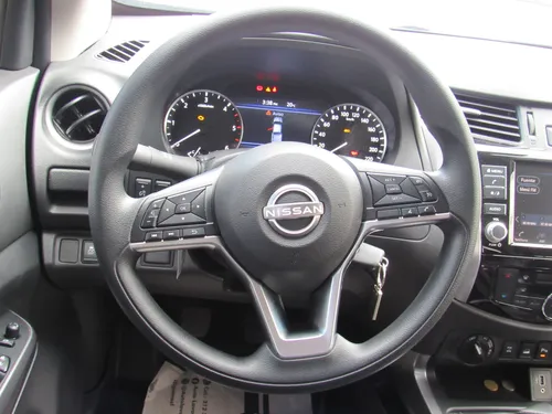Nissan Frontier 2.3 Cd 4X4 Xe Mt