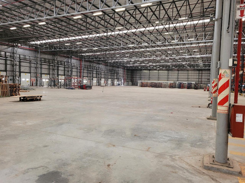 Nave Industrial En Alquiler De 12.353 M2 Cubiertos - Escobar Garin