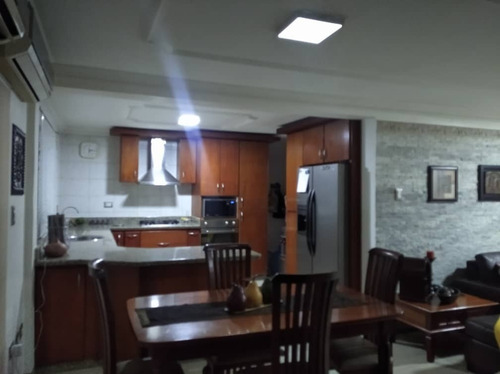 Imagen 13 de 18 de Se Vende Townhouse En Naguanagua. Yl