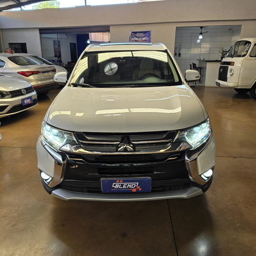 Mitsubishi Outlander 3.0 GT 4X4 V6 24V GASOLINA 4P AUTOMÁTICO