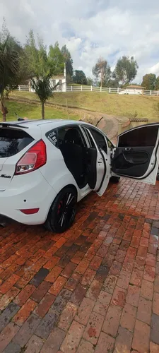 Ford Fiesta 1.6 Hatchback
