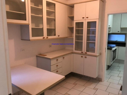 Imagem 26 de 30 de Apartamento 195m², 04 Dormitórios (sendo 02 Suítes), 03 Banheiros E 03 Vagas Na Garagem. Condomínio Com Portaria, Segurança 24hrs. Piscina, Salão - 21061612 - 69669524