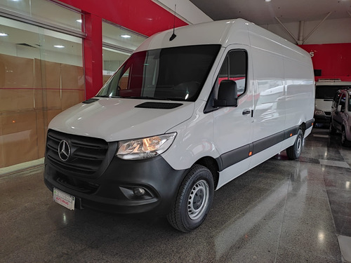 Mercedes-Benz Sprinter Furgão 2.2 Cdi 314 Street Longo Teto Baixo 9m3 5p 6 marchas
