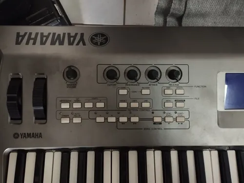 Yamaha MM6 シンセサイザー 61鍵 Sintetizador Yamaha Mm6 61 Teclas Sons Série Motif | MercadoLivre