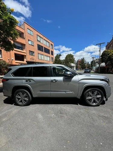 Toyota Sequoia 3.5 V6 Capstone