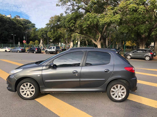 Peugeot 207 2010 1.6 Xt