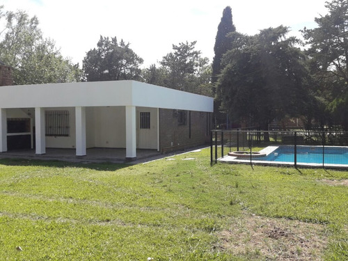 Casa En Venta En Funes - Av. Argentina 2192