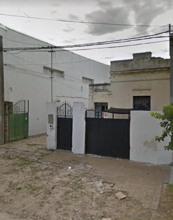 Imagen 1 de 3 de Galpón Con Casa A Demoler Zona Avenida Freyre Y Mendoza