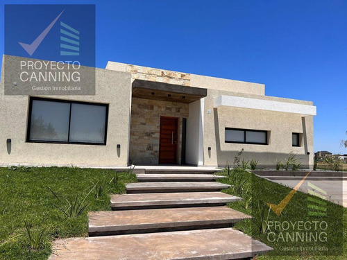 Imagen 1 de 30 de Casa En Venta En Canning Barrio San Lucas Fondo A La Laguna