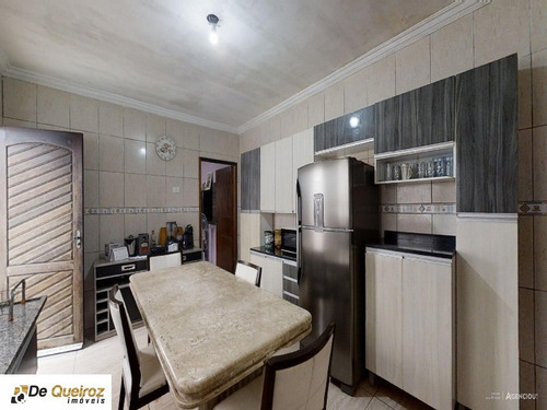Imagem 13 de 20 de Casa Que Conta Com 90m2 De Área Construída. A Casa Possui Um Living Aconchegante, Com Belos Acabamentos, Principalmente No Teto. O Living Leva Ao Prim - A13930 - 69801408