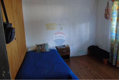 Hogar Ideal En Peñaflor: 3d/1b Y Amplio Terreno