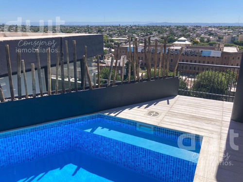 Piso 4to Con Balcon. Oportunidad En Nueva Cordoba!
