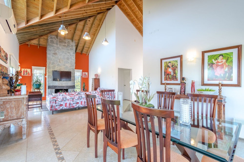 Venta Casa A 300 Metros Del Mar