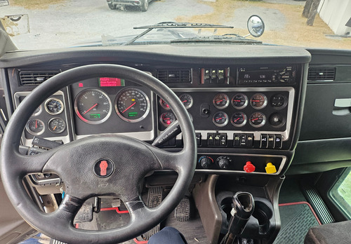 Kenworth T800 2002