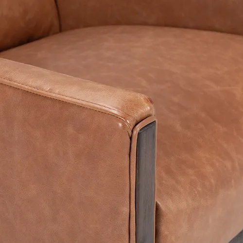 Poltrona Rosen Timber Cuero Camel