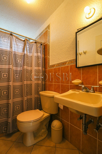 Imagen 12 de 13 de En Venta Casa De 2 Niveles En Villas De Choacorral, San Lucas Sacatepequez