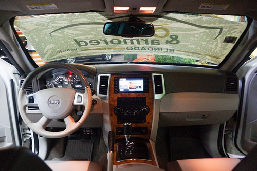 Imagen 9 de 14 de Jeep Grand Cherokee Limited Premium 2010