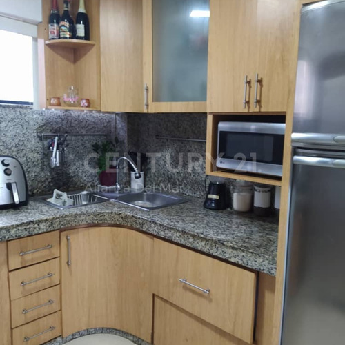 Imagen 5 de 12 de Espectacular ,amplio Y Remodelado Apartamento Impactante Vista Al Mar ,al Lado Del Hotel Marriot