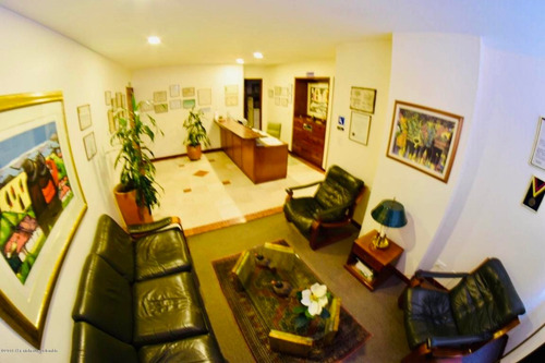 Vendo Comercial En Santa Barbara(bogota) Mls 21-159