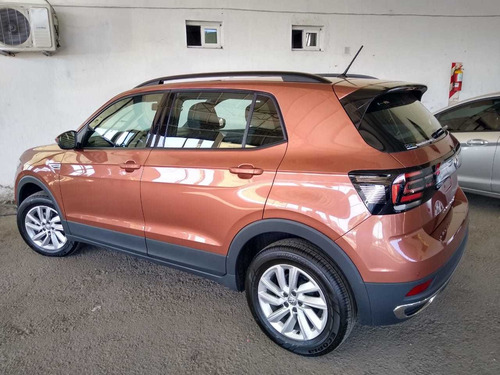 Volkswagen T-cross 1.6 Trendline Retira Con $400.000 Lm