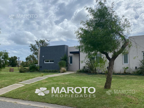 Casa En Venta En El Canton En Planta Baja - Maroto Propiedades