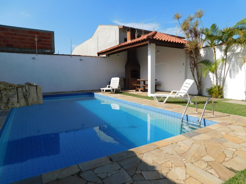 Imagem 5 de 14 de Casa Mobiliada Com Piscina À Venda Na Praia De Peruíbe.