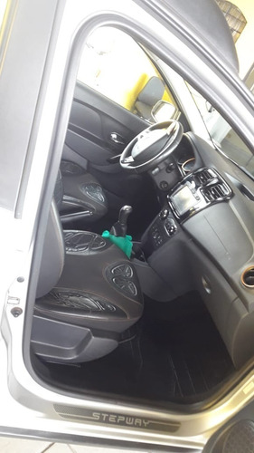 Renault Sandero Stepway 16