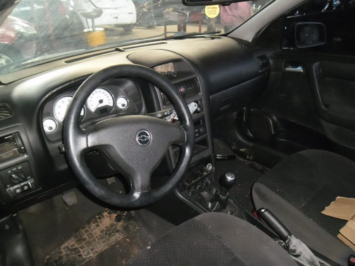 Sucata Astra 2.0 8v Flex 05 Pra Tirar Peças Motor Porta Faro