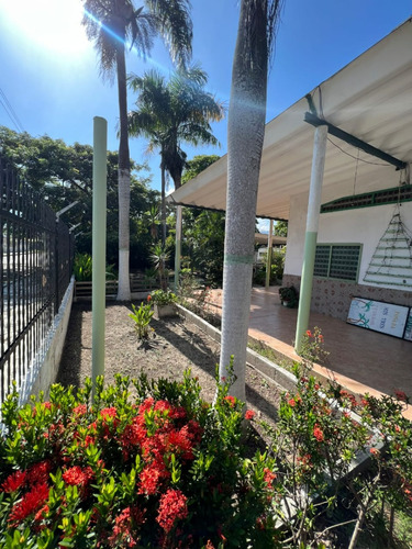 Venta Posada Turistica 1850 M² Ocumare De La Costa Aragua