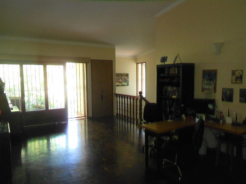 Imagen 14 de 30 de Venta Casa 2 Niveles, Hermosa, Cómoda, Impecable. Calle C Tepuy Caurimare.