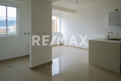 Imagen 5 de 14 de Apartamento En Alquiler En Mañongo