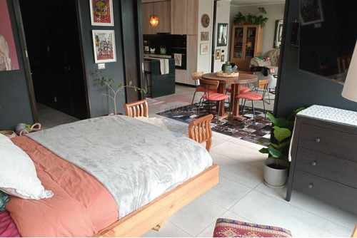 Venta De Moderno Departamento En Las Condes 2 D.