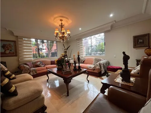 Casa Amoblada En Arriendo Poblado San Lucas