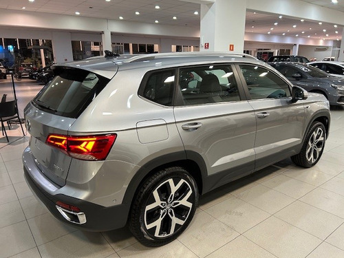 Volkswagen Taos 1.4 250 TSI TOTAL FLEX HIGHLINE AUTOMÁTICO