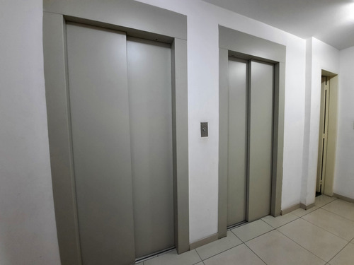 Imagen 15 de 30 de Vendo Departamento A Media Cuadra De Plaza Colón 2 Dor Centro