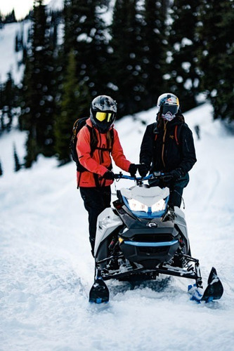 Imagen 13 de 24 de Moto De Nieve Ski Doo Summit Edge 850 2022 No Yamaha Polaris