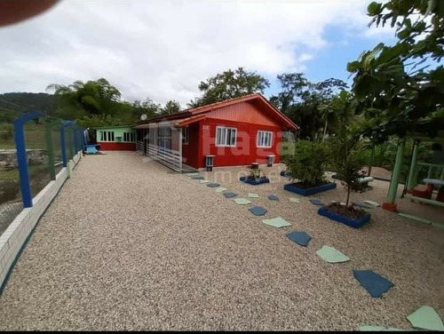 Imagem 1 de 10 de Casa A Venda No Bairro Bateas Em Brusque/sc - 1697