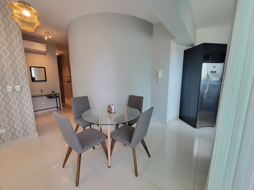 Foxpiantini.com - A325 | Renta De Apartamento En Piantini | Amueblado Moderno Con Gimnasio Y Vista Urbana