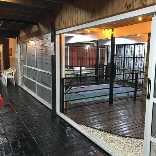 Complejo De Alquiler Temporario Con Piscina Climatizada