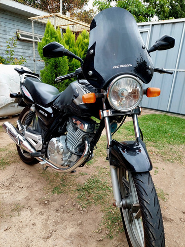Suzuki En125 2a