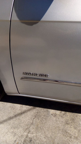 Imagem 4 de 14 de Volkswagen Voyage 1.6 Msi Highline Total Flex I-motion 4p