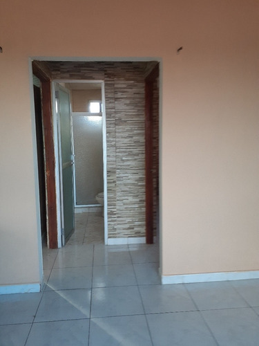Imagen 4 de 4 de Se Alquila 2do Piso Con Balcon Cable Y Wifi