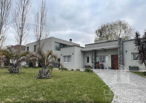 Casa 4 Ambientes Con Piscina En Venta -  Fincas De Iraola Ii