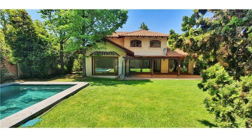 Imagen 27 de 30 de Linda Casa! Impecable! Maravilloso Jardin