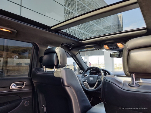 Imagen 9 de 15 de Jeep Grand Cherokee 2015 5.7 Summit 4x4 Mt
