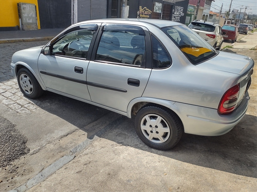Imagem 10 de 14 de Chevrolet Classic 2010 1.0 Flex Power 4p