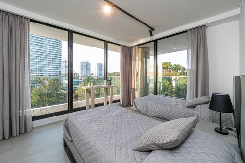 Imagen 19 de 28 de Apartamento 3 Dormitorios En Playa Mansa, Punta Del Este - Venetian Tower